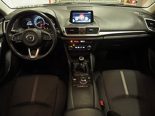 Halvkombi Mazda 3 11 av 19