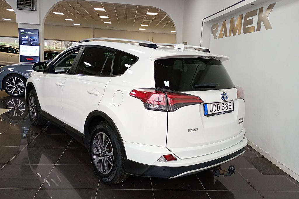 Toyota RAV4 2016 - miniatyr 3