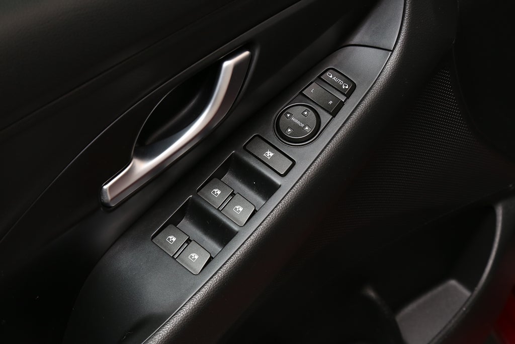 Hyundai i30 1,5 T-GDI 48V MHEV 159hk Advanced Aut Keyless Dragkrok