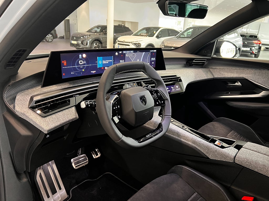 Peugeot 5008 EDITION  PHEV GT thumbnail