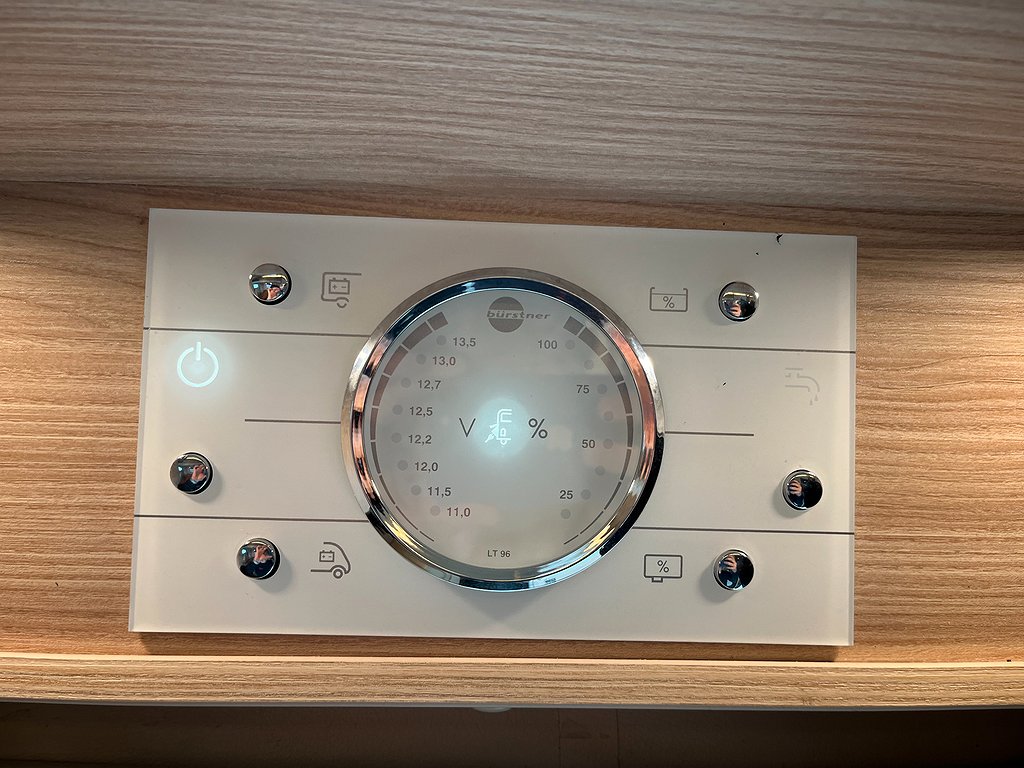 Bürstner Nexxo T 720 / ALDE / Solcell / Aut 150hk / Långbädd - Bürstner