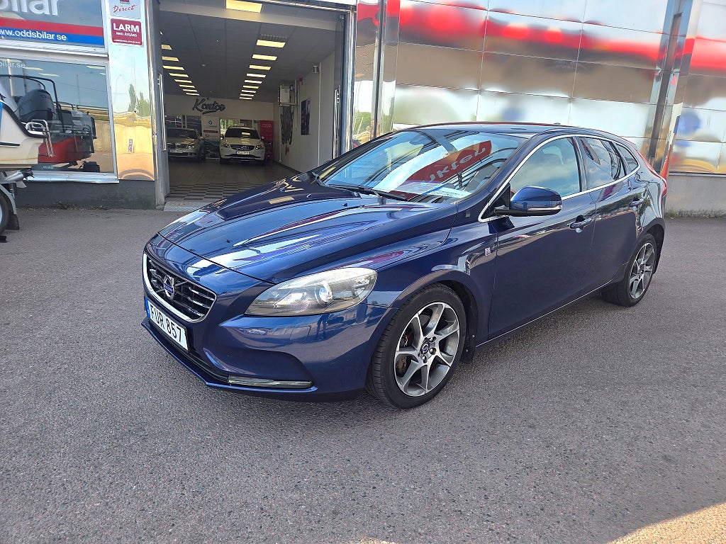 Volvo V40 D2 Your Ocean Race, 1ägare, Välservad, Kamrem bytt,