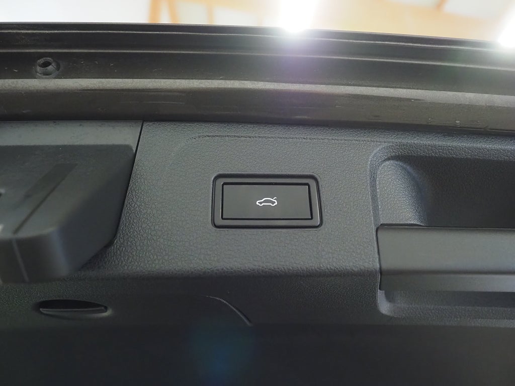 Volkswagen Passat SC 1.4 TSI 150hk | Cockpit | Drag | P-Värmare | Kamera 2018