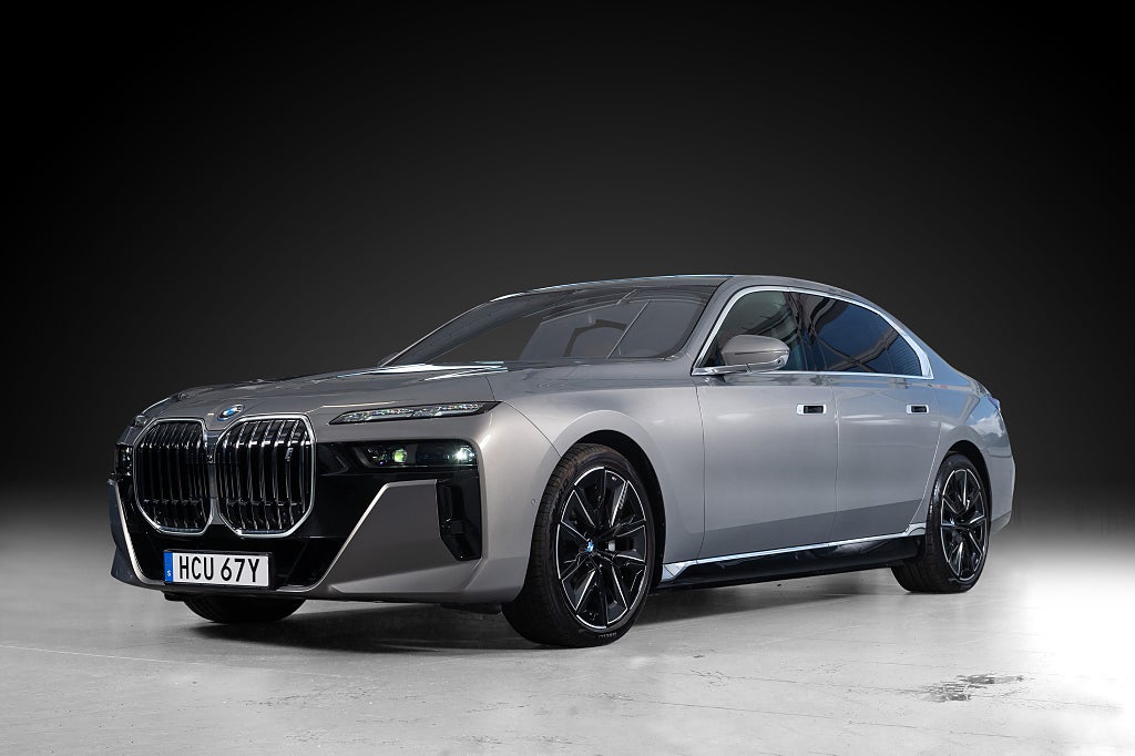 BMW i7 2023 - miniatyr 3