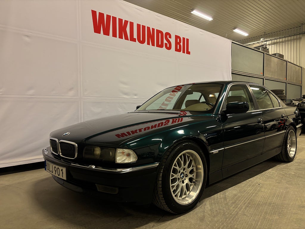 BMW 740 i 286hk V8 E38 Helskinn Taklucka 4 ägare