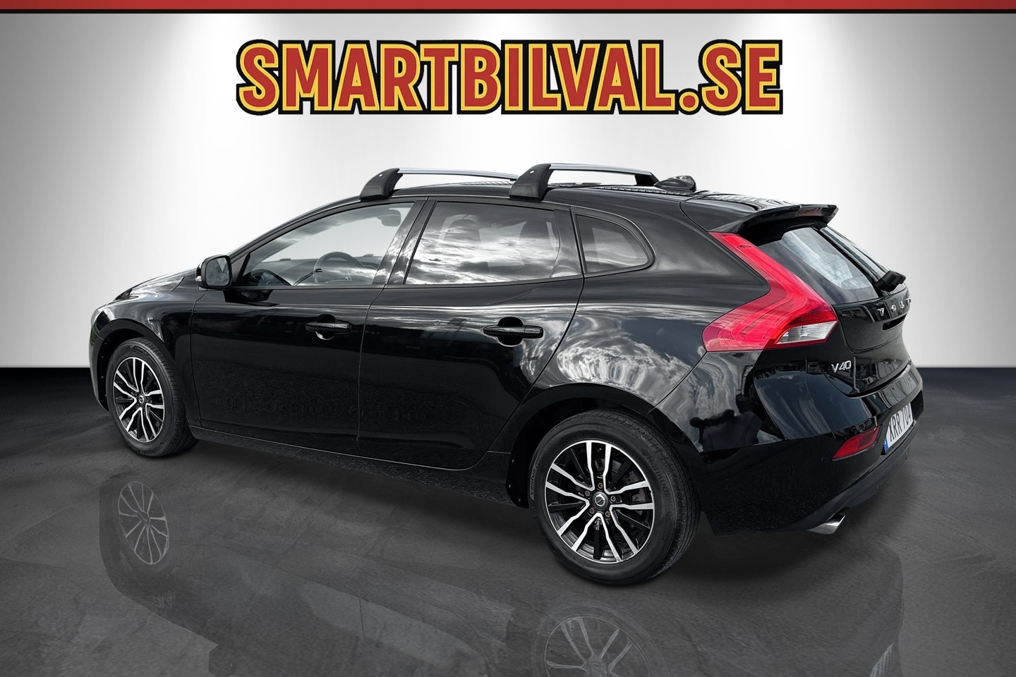 Volvo V40 2017, photo 4/76
