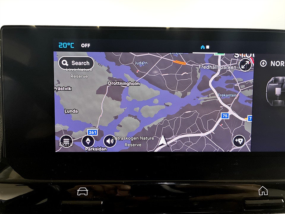 Bild på Citroën e-C4 X Shine Exclusive 136hk Aut B-KAMERA CARPLAY NAVI