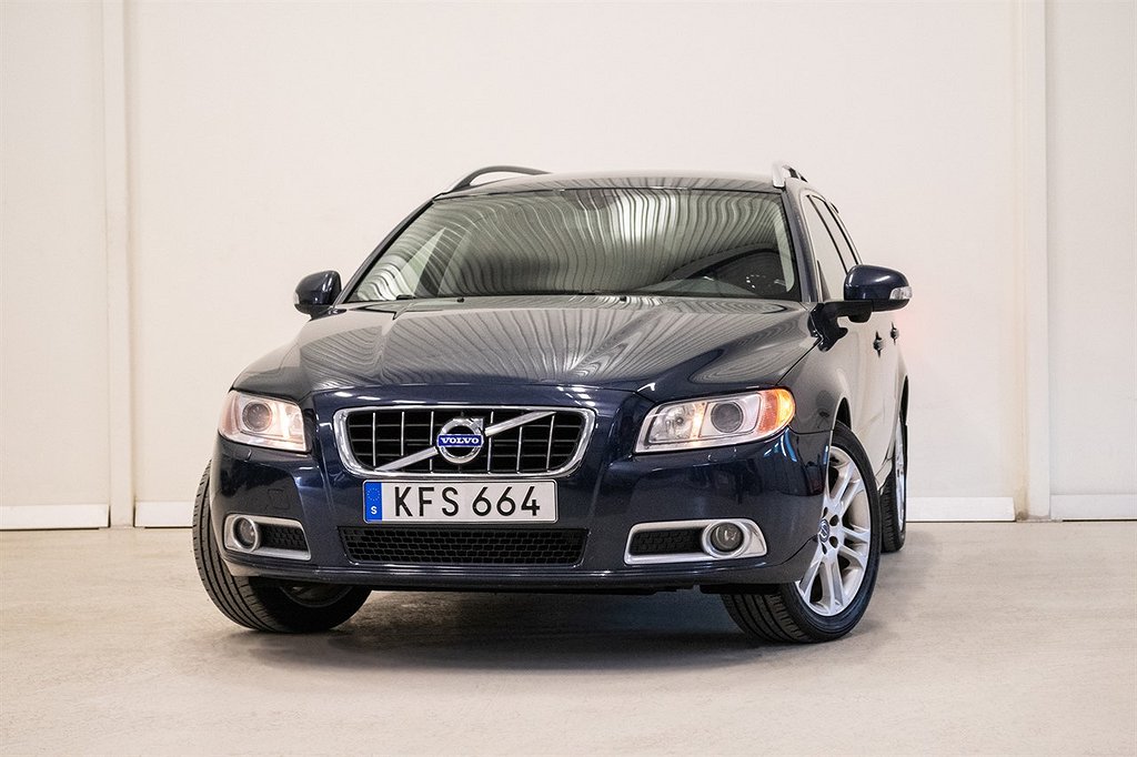 Volvo V70 2.4D Summum D-värm Drag BLIS Skinn 175hk