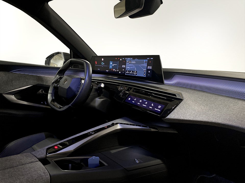 Bild på Peugeot 5008 GT Hybrid 145hk Aut 7-SITS B-KAMERA CARPLAY