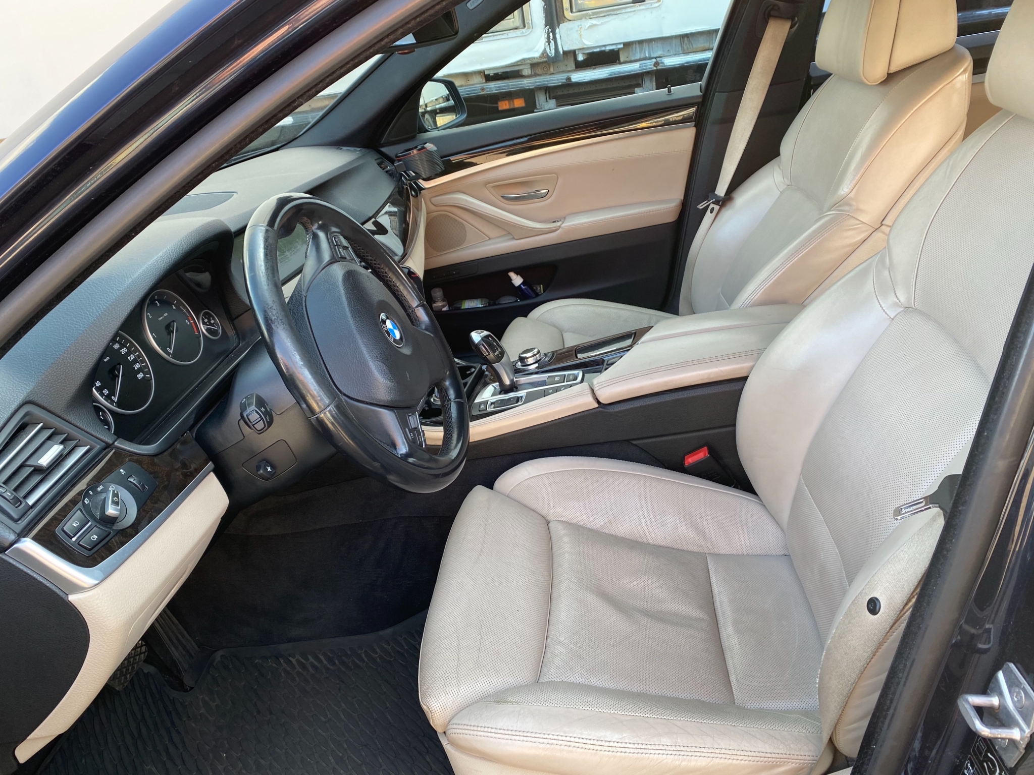 BMW 530 d Touring Steptronic 245hk 2011, bild 7/36