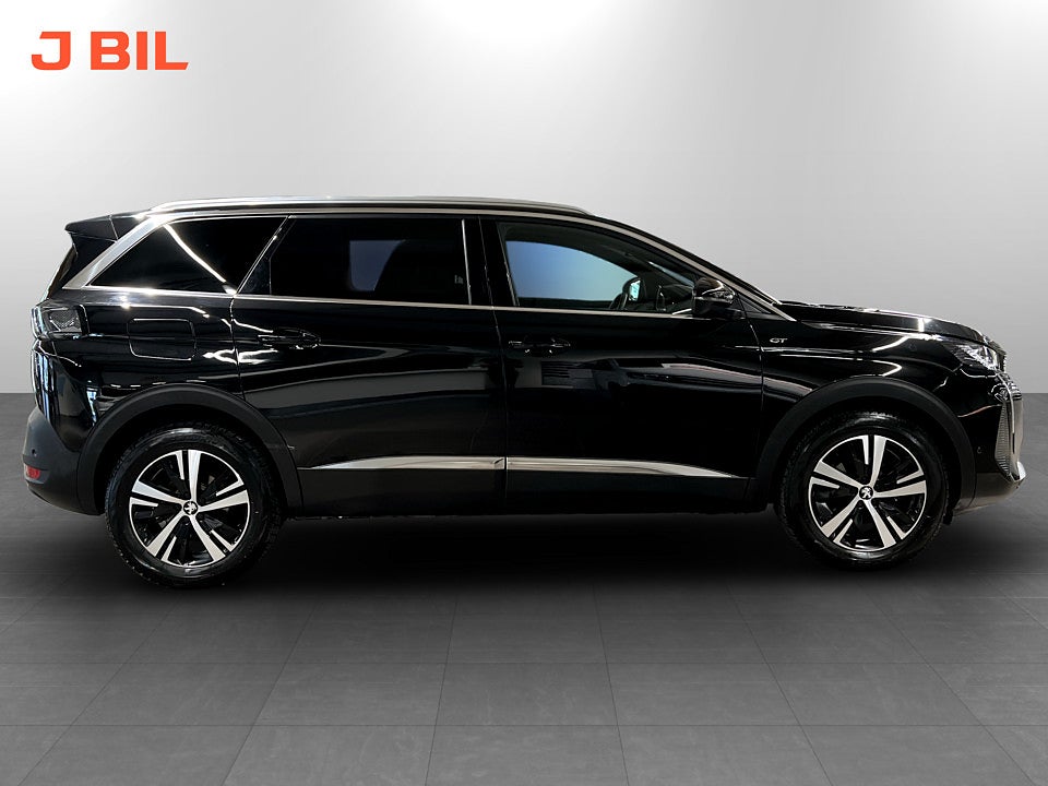 Bild på Peugeot 5008 GT 1.2 PT 130hk Aut 7-SITS B-KAMERA CARPLAY