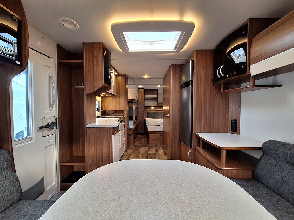 Polar Edition 590 BK 2.5 Barnkammare, Tält -2023