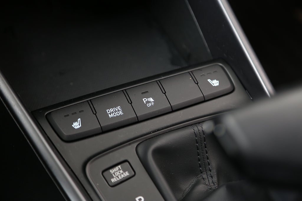 Hyundai i20 1,0 T-GDI 100hk 7DCT MHEV Essential Nybilsgaranti 2023