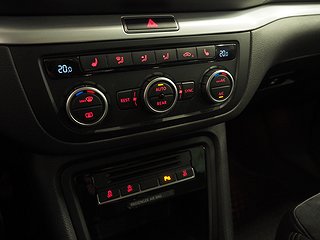 Minibuss Volkswagen Sharan 22 av 26