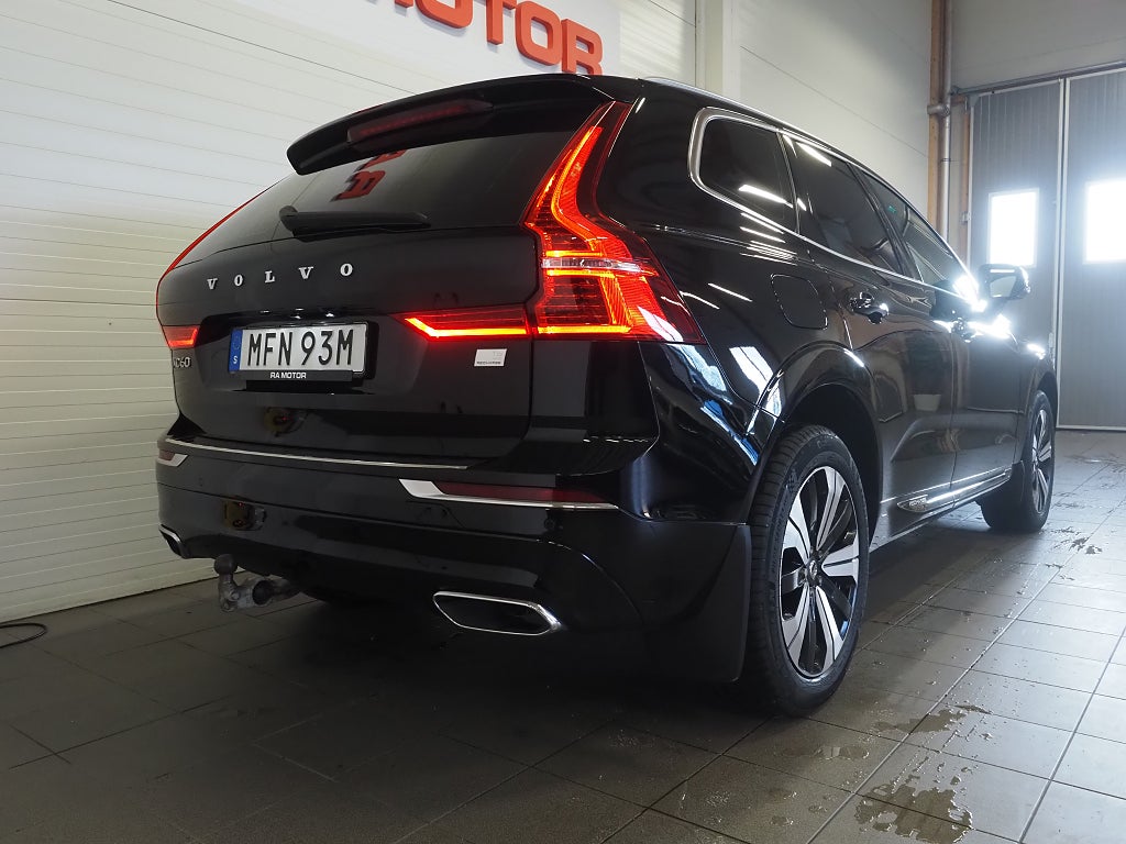 Volvo XC60 Recharge T6 AWD Inscription Pano Drag VOC Kamera Läder 2021