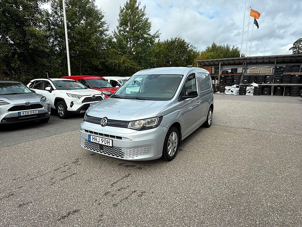 Volkswagen Caddy CARGO 2.0TDI AUT B-KAMERA DRAG CARPLAY VÄRMARE MOMS