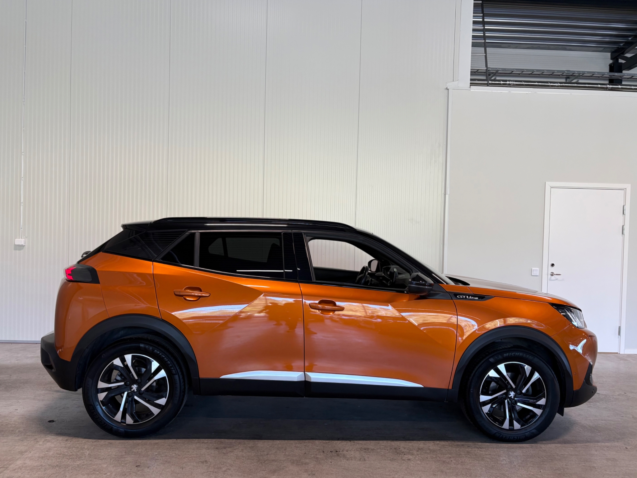 Peugeot 2008 2020, bild 2/10