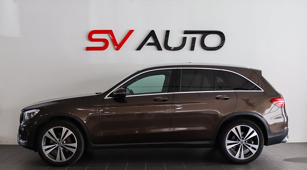 Mercedes-Benz GLC 250 d 4MATIC Exclusive 360° Burmester Värm 1 ägare Drag