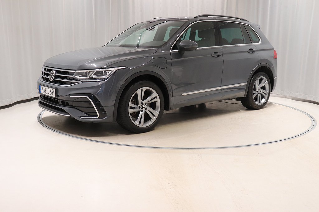 Volkswagen Tiguan eHybrid 245hk R-Line Aut Drag Kamera Navi