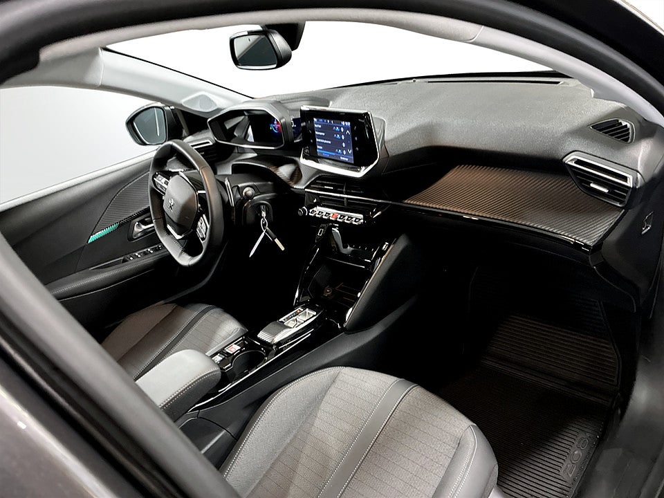 Bild på Peugeot 208 Allure 1.2 PT 100hk Aut B-KAMERA CARPLAY