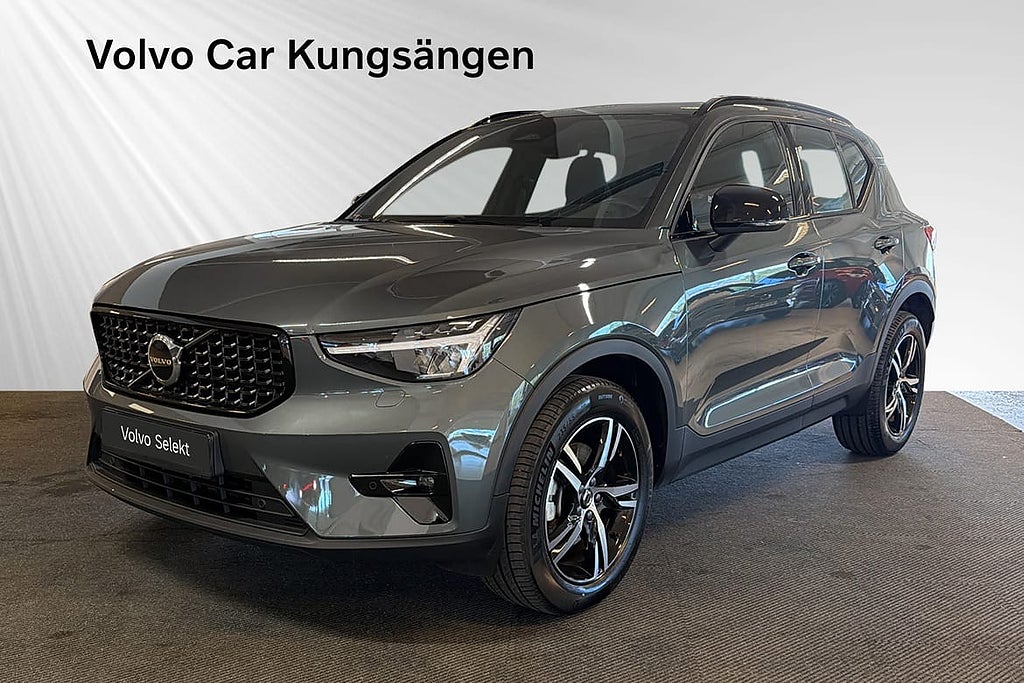 Volvo XC40 B4 FWD Bensin Plus Dark Selekt