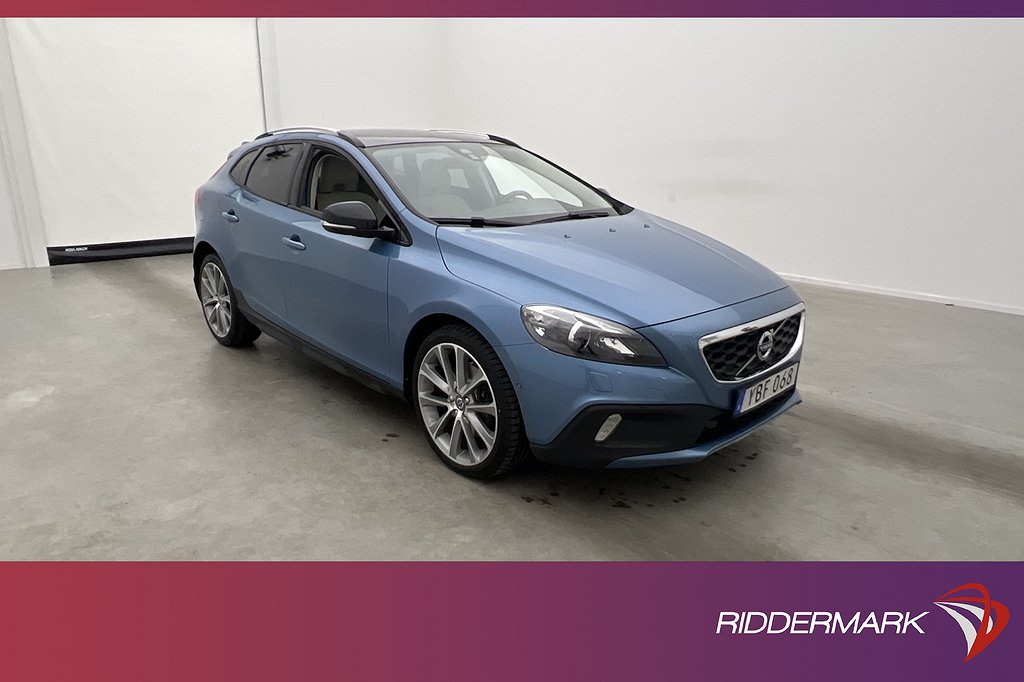 Volvo V40 Cross Country D3 Summum VOC Pano Skinn Sensorer