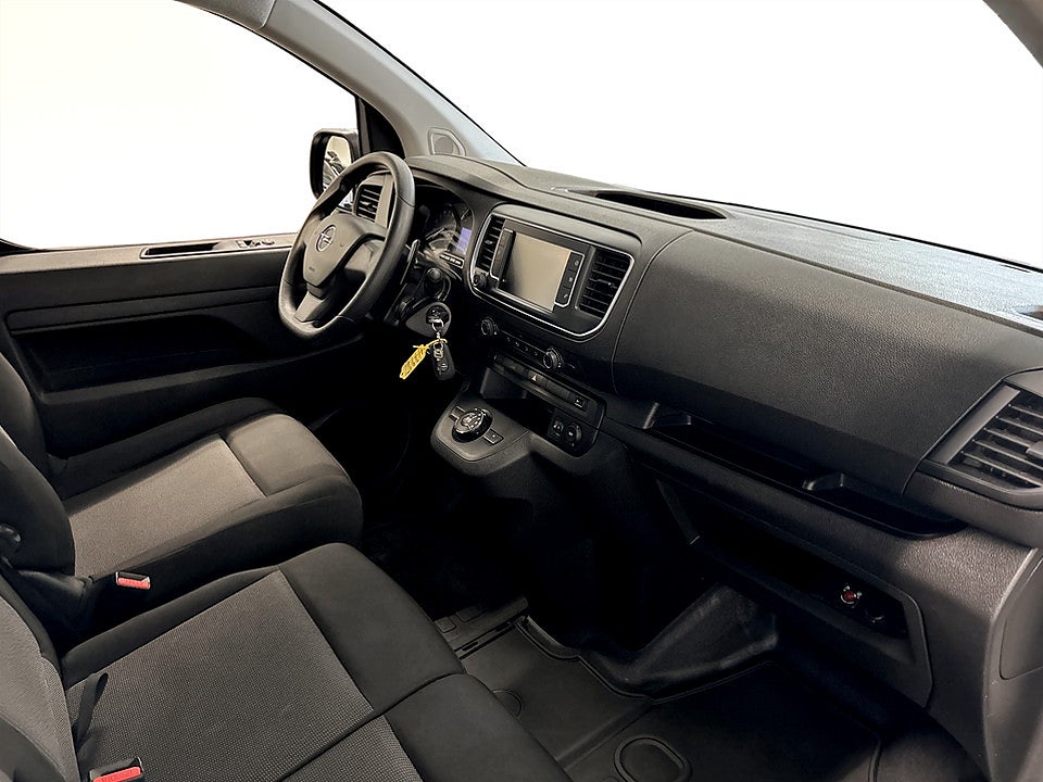 Bild på Opel Vivaro Business 2.0 BHDi 145hk Aut L3 WEBASTO B-KAMERA DRAG