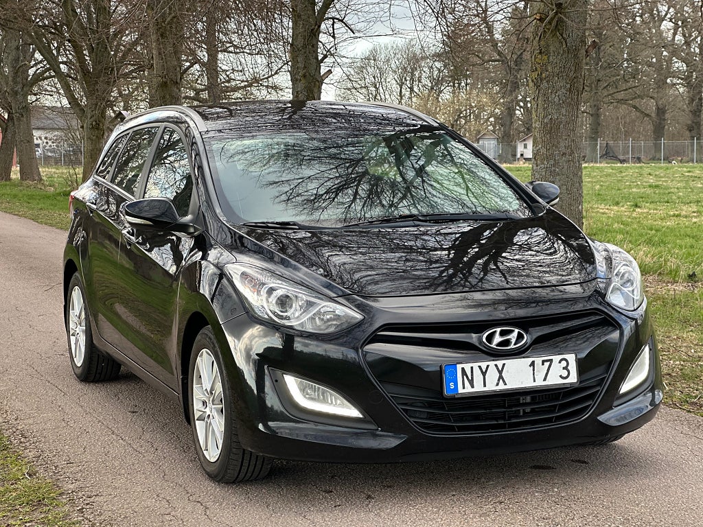 Hyundai i30 1.6 CRDi Business Svensksåld, Automat, Ny servad. 
