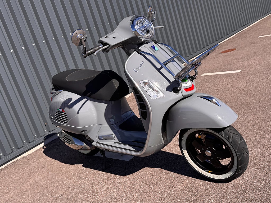 Piaggio Vespa GTS 300 UPPGRADERAD
