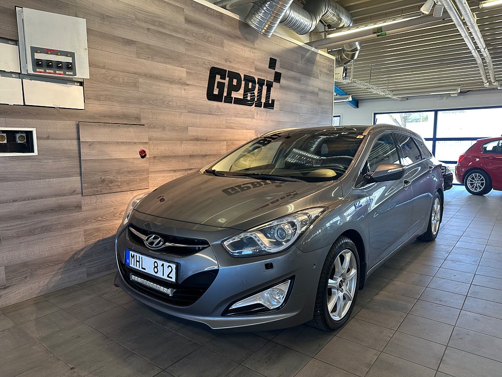 Hyundai i40 cw 1.7 CRDi Business | Pano | Navi * Fin Spec * 
