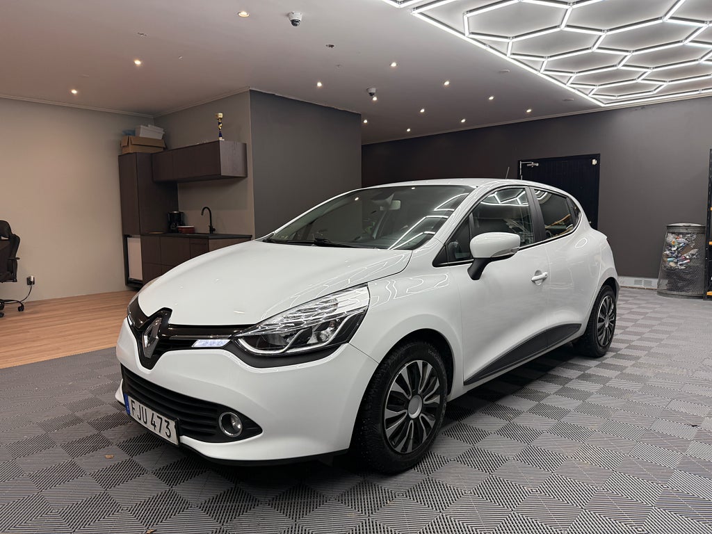 Renault Clio 1.2 Euro 5 | NAVIAGTION | FULLSERVAD  | SoV-däck