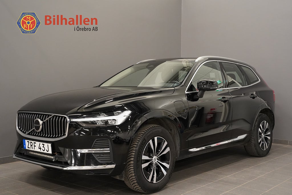Volvo XC60 Recharge T6 AWD Core Bright /Kamera Värmare Panorama