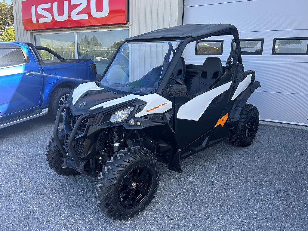 Can-Am Maverick Trail