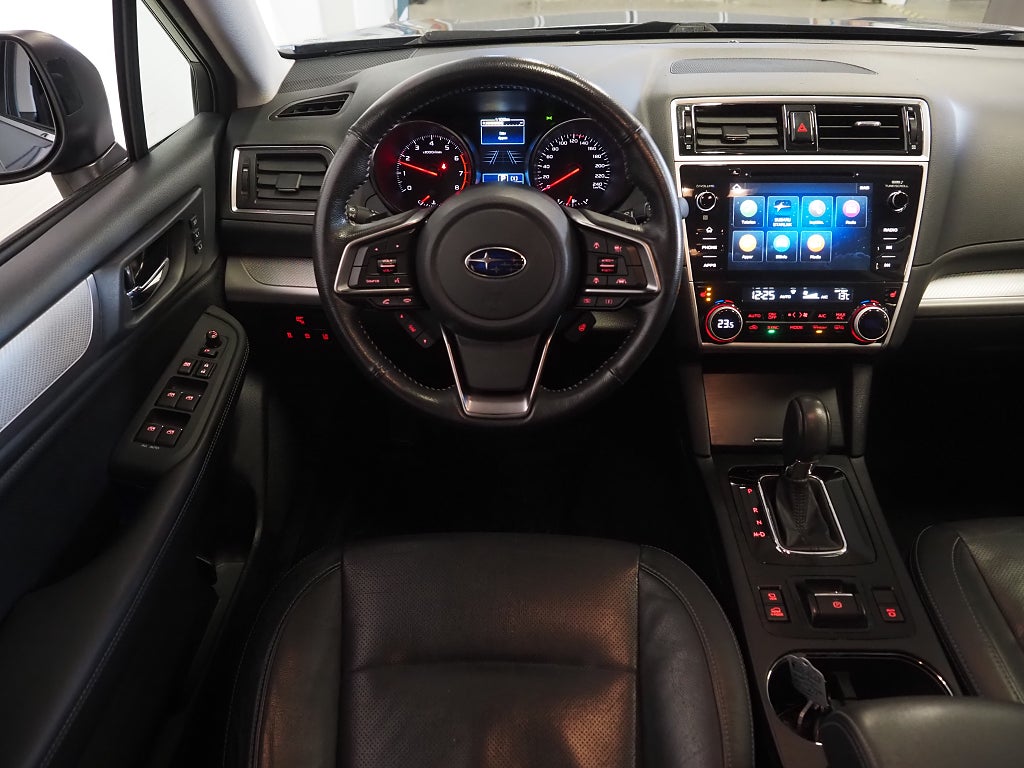 Subaru Outback 2.5 175hk 4WD Lineartronic Ridge |Värmare|Kamera|