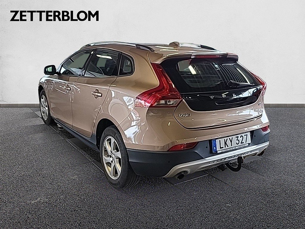 Halvkombi Volvo V40 Cross Country 3 av 13
