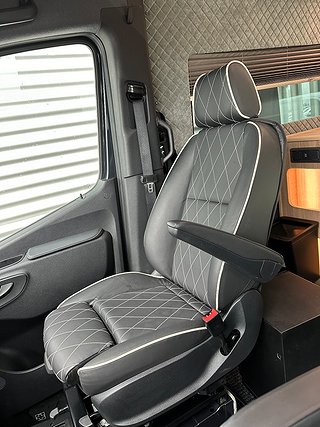 Transportbil - Skåp Mercedes-Benz Sprinter 26 av 29