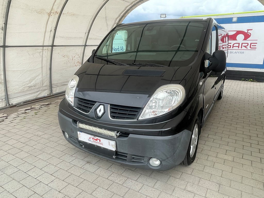Renault trafic 2.9t 2.5dCi Quickshift Dubbelhytt NYSERV NYKAMREM NYBES