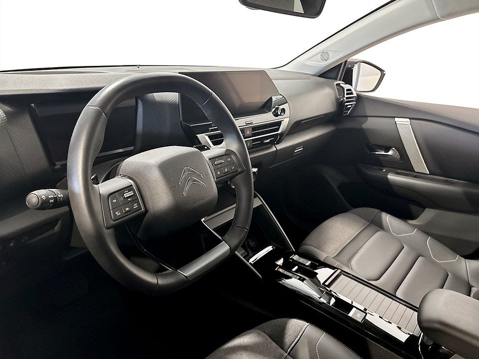 Bild på Citroën C4 X Shine 1.2 PT 130hk Aut - B-KAMERA, CARPLAY