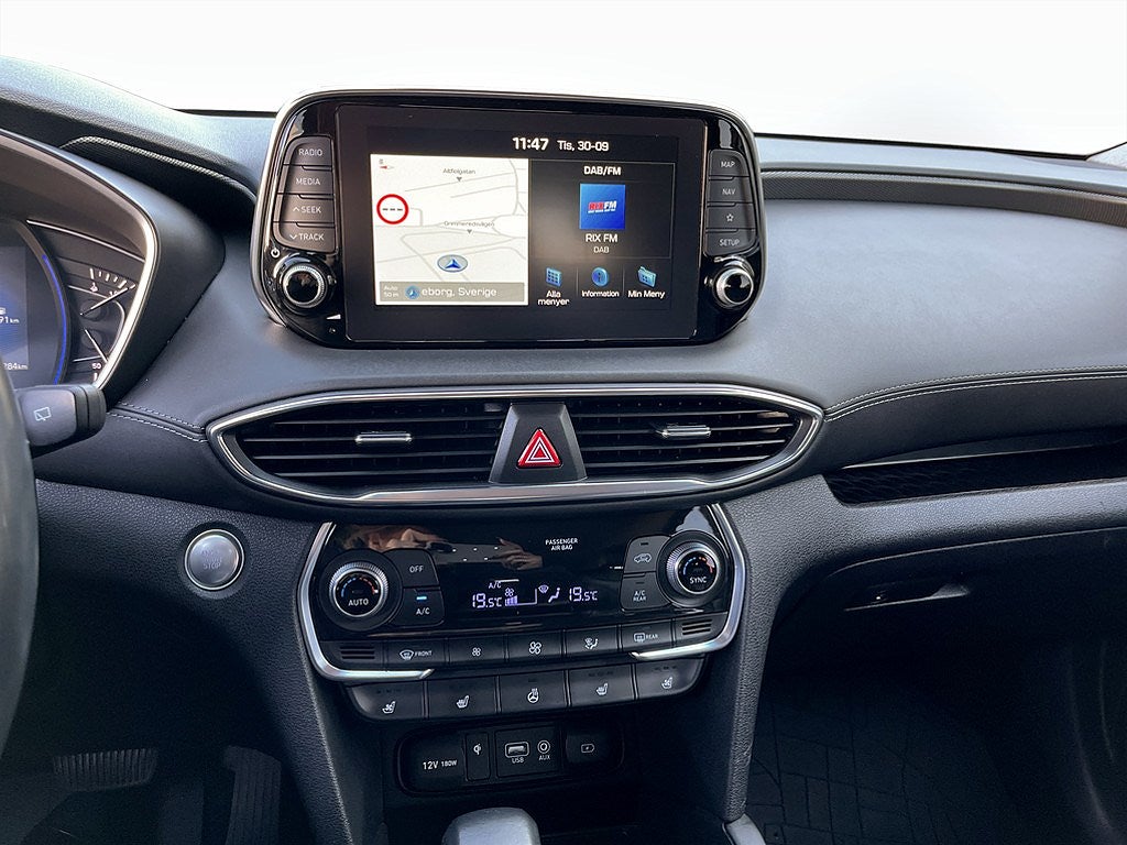 Bild på Hyundai Santa Fe Premium 2.2 200hk Aut AWD - 7-SITS,B-KAMERA,ELSTOL