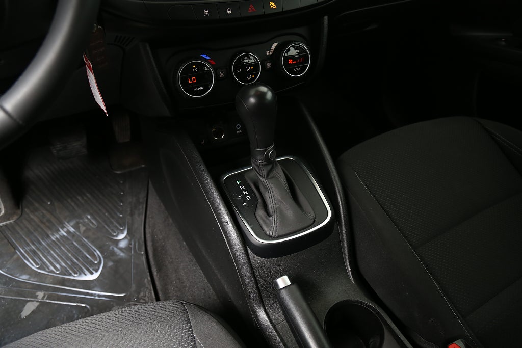 Fiat Tipo 1,6 110hk Lounge Kombi Automat 2018