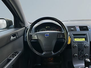 Volvo V50 1.8F 125hk Kinetic MoK-Värm/SoV-Däck/Dragkrok/ExtraLjus – bild 9
