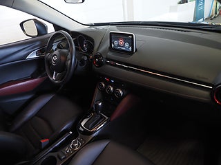 Halvkombi Mazda CX-3 11 av 25