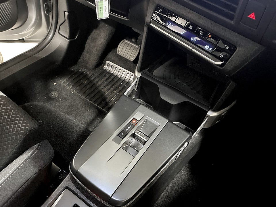 Bild på Opel Frontera GS 1.2 Turbo Hybrid 145hk Aut B-KAMERA NAVI CARPLAY