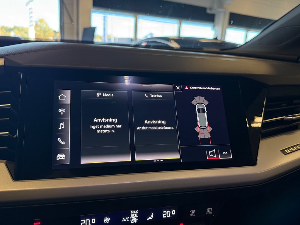 Audi Q4 e-tron 2022 - miniatyr 13