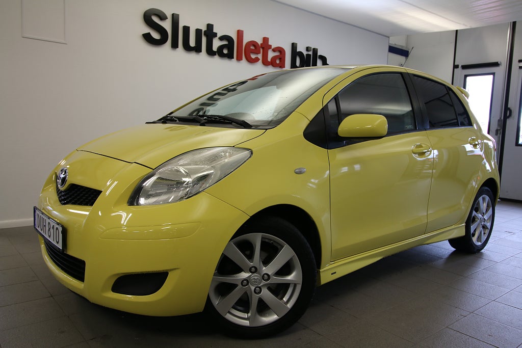 Toyota Yaris 5-dörrar 1.33 Dual VVT-i Nyservad S/V Hjul 