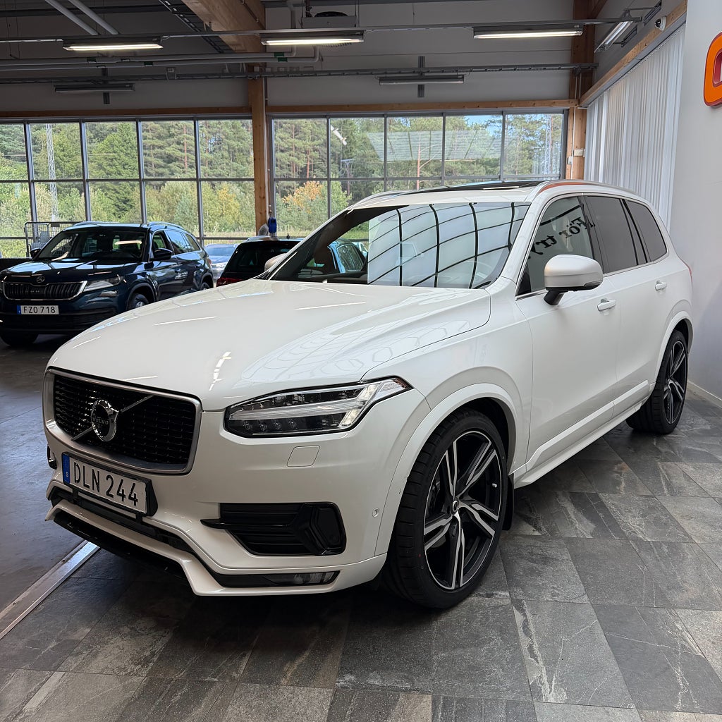 Volvo XC90 D5 AWD R-Design Pano B&W Carplay Massage 360° Luftfjädr