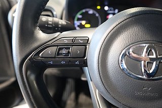 Halvkombi Toyota Yaris 17 av 18