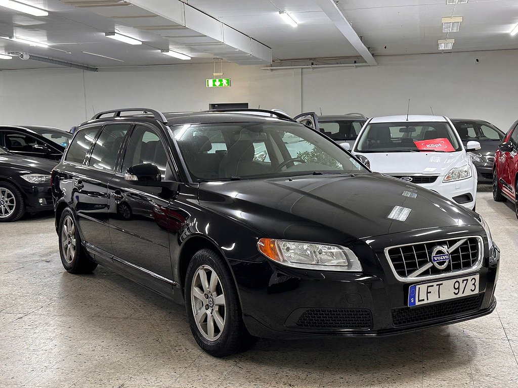 Volvo V70 2.5 FT Bi-Fuel 231hk  I NY SERVAD I 18000mil IDrag