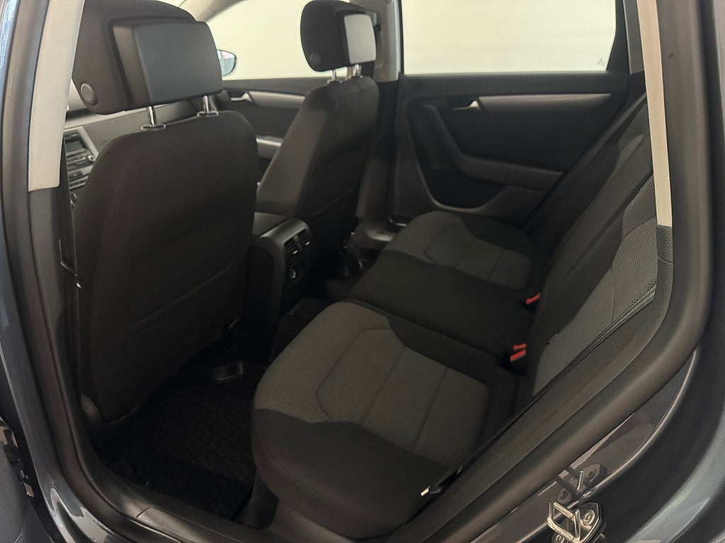 Volkswagen Passat 2011 - miniatyr 7