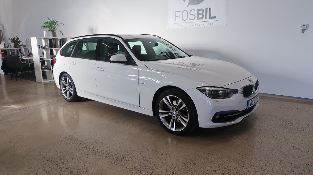 BMW 320 d xDrive Sport line Drag-Pano-Navi-H&K-Rattvärme